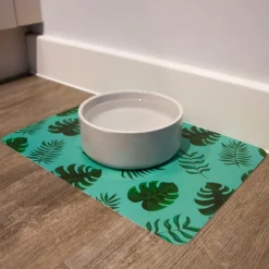 Great & Small Basic Food Pet Mat Palm Leaf New