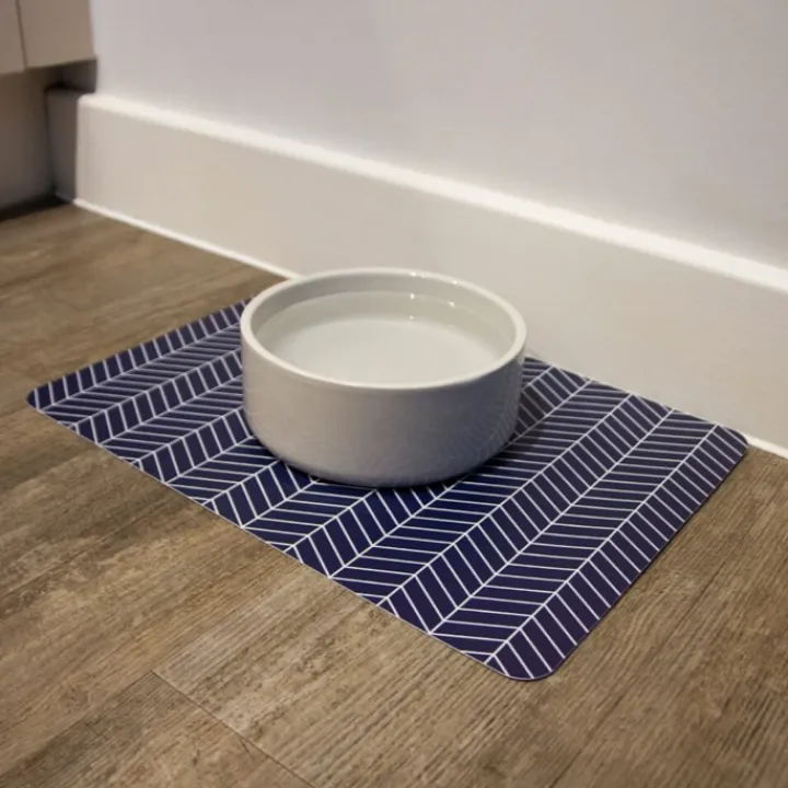 Great & Small Basic Food Pet Mat Blue Zigzag Fashion