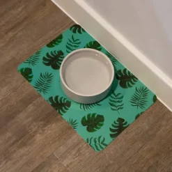 Great & Small Basic Food Pet Mat Palm Leaf New