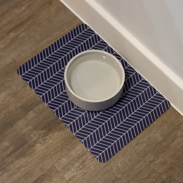 Great & Small Basic Food Pet Mat Blue Zigzag Fashion