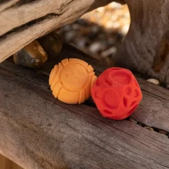 Great & Small Frubba Red Irregular Ball & Orange Paw Ball Dog Toy Hot