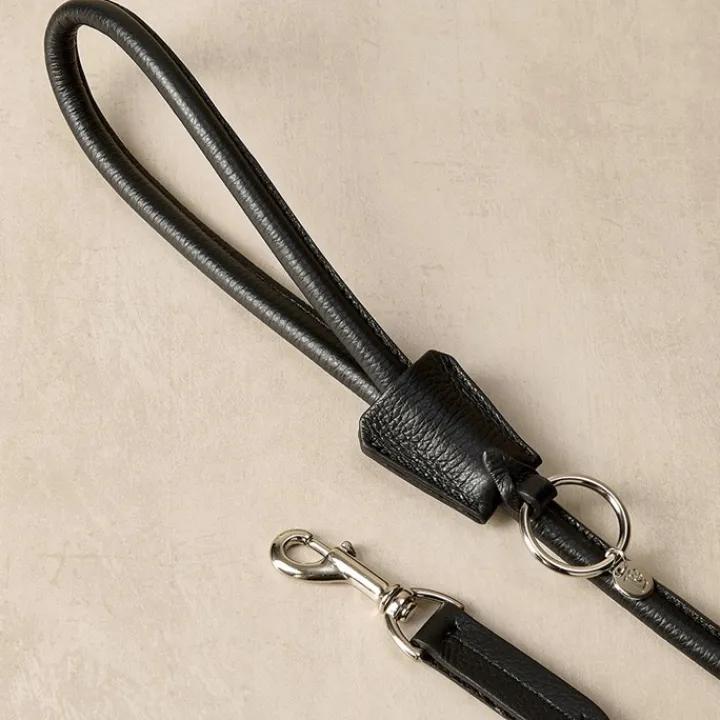 Lily & Leo Leather Rolled Dog Lead Black Discount
