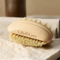 Lily & Leo Luxury Nail & Claw Brush Sale