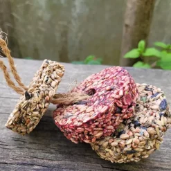 Natures Grub Peck 'N' Play Treat 240g Hot